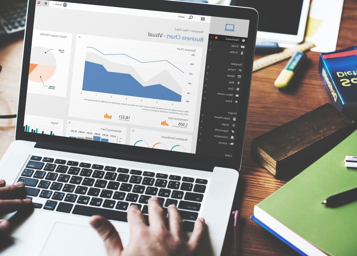 email marketing laptop